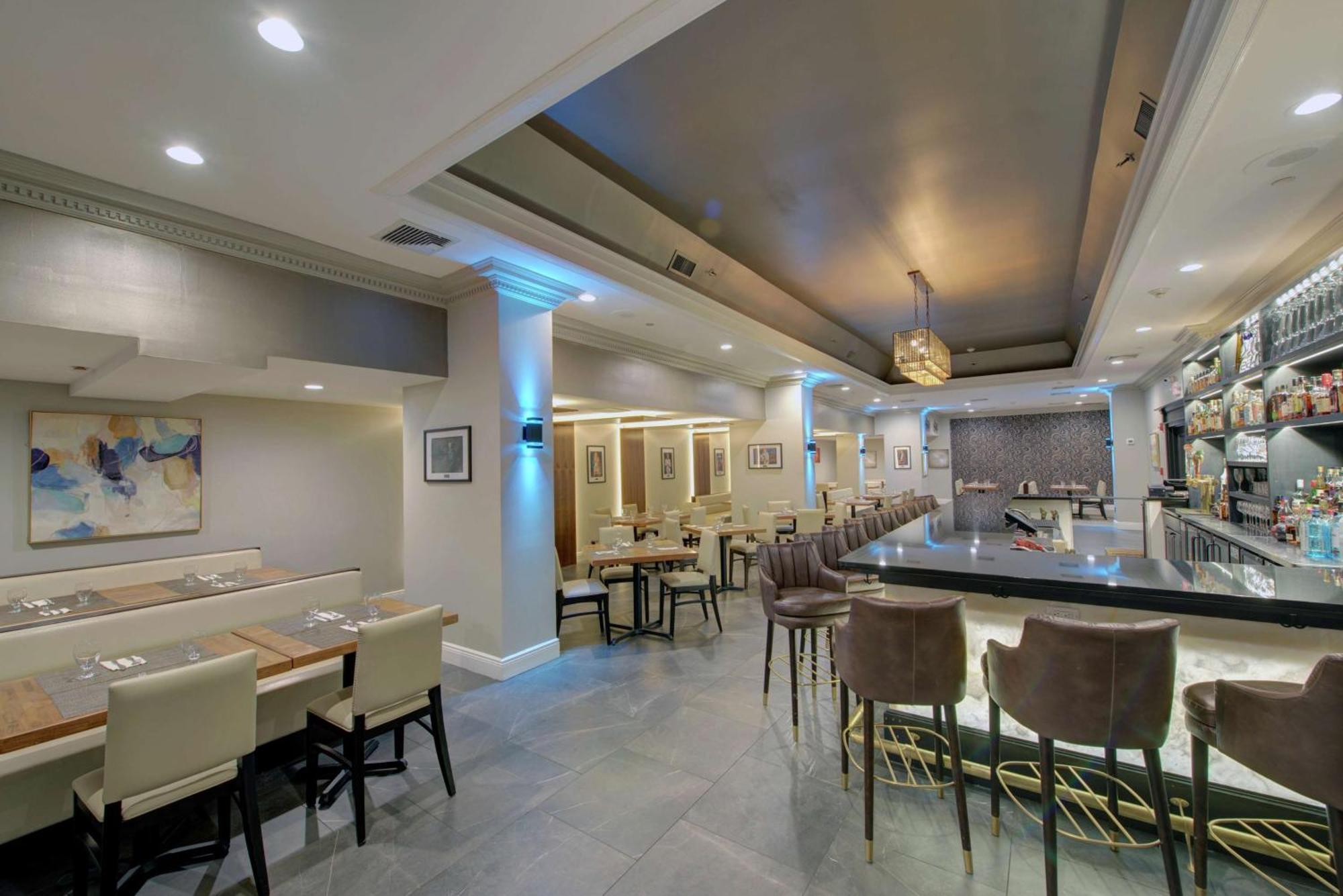 The Roslyn, Tapestry Collection By Hilton Hotel Exterior foto